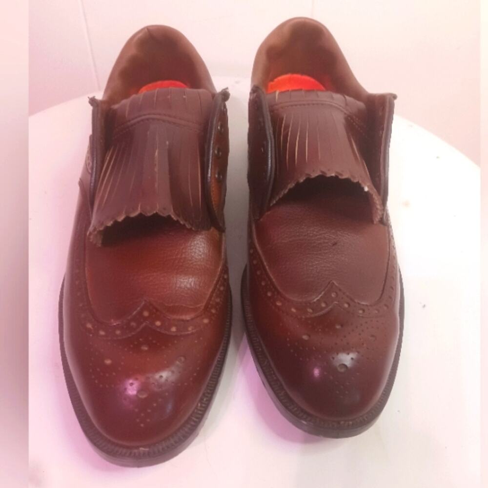 Greenjoys by Footjoy Faux leather wingtip brogue keltie spike golf shoes. Size 8